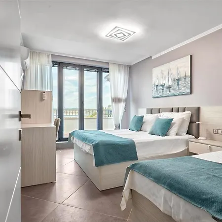 3bd Paradise With A Stunning View With Parking By Flat Mаnаger Nesebar